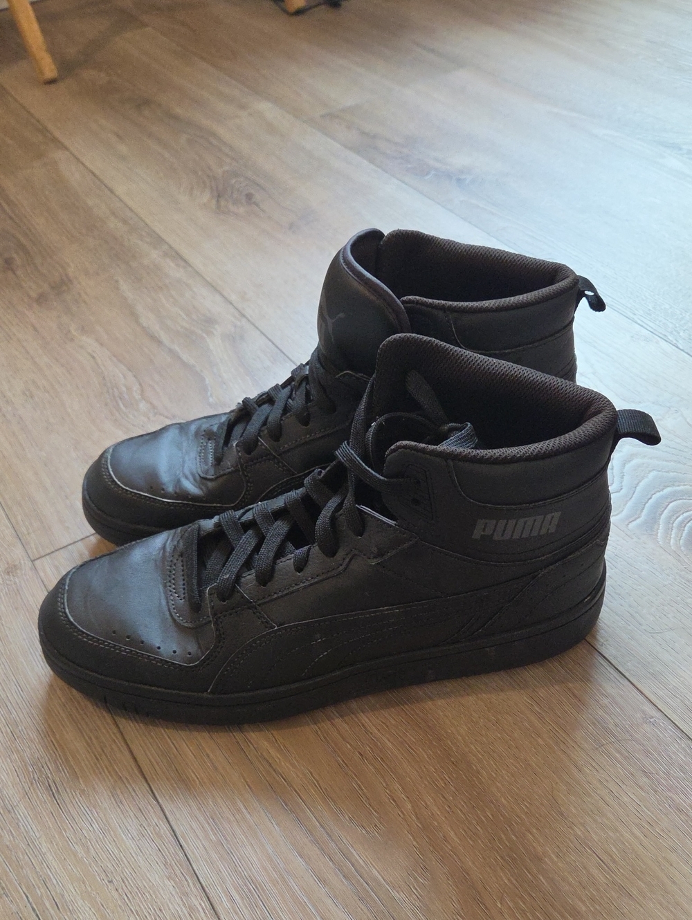 Puma Men's Black High-Top Sneakers with Subtle Logo